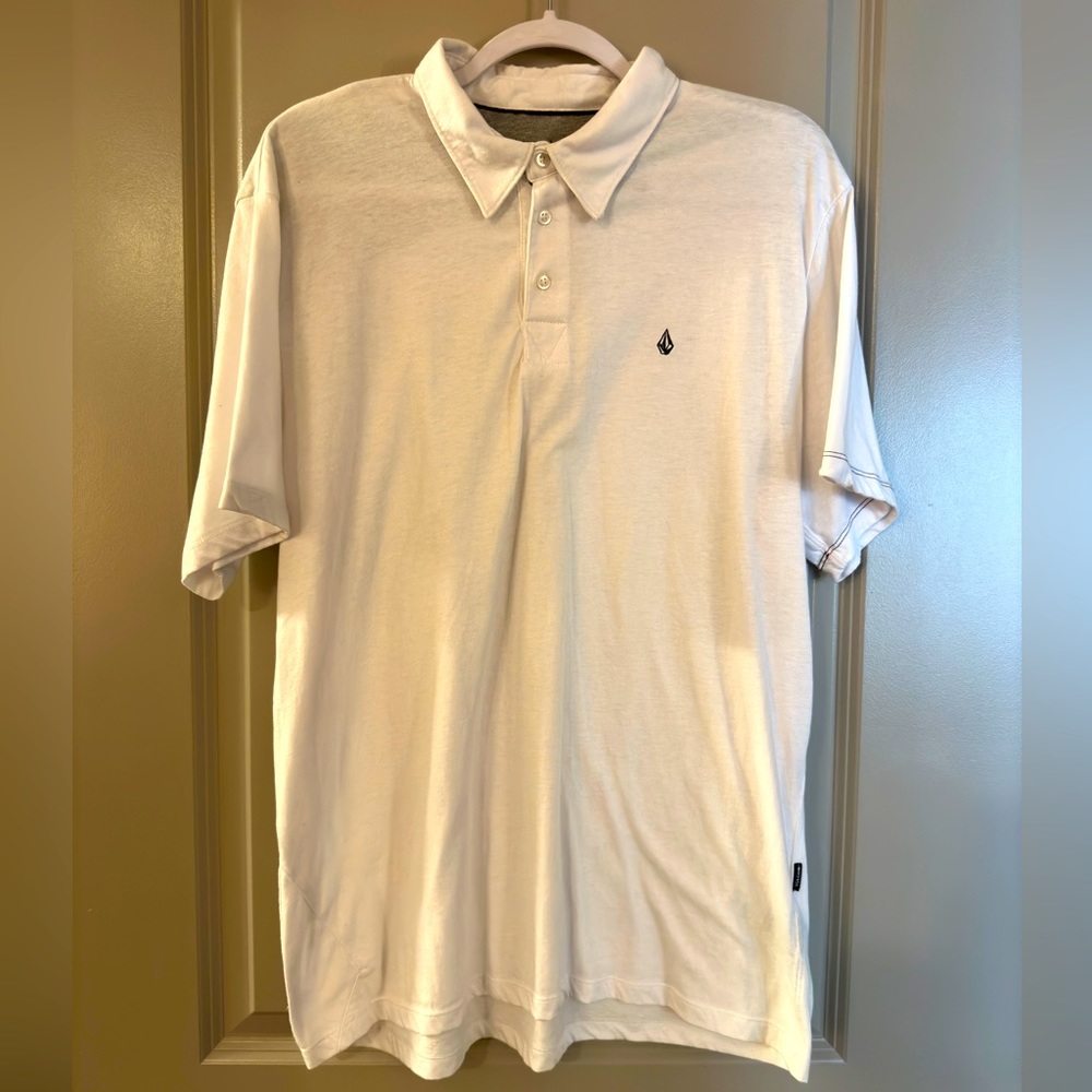 Like New…VOLCOLM Men’s Large Shirt